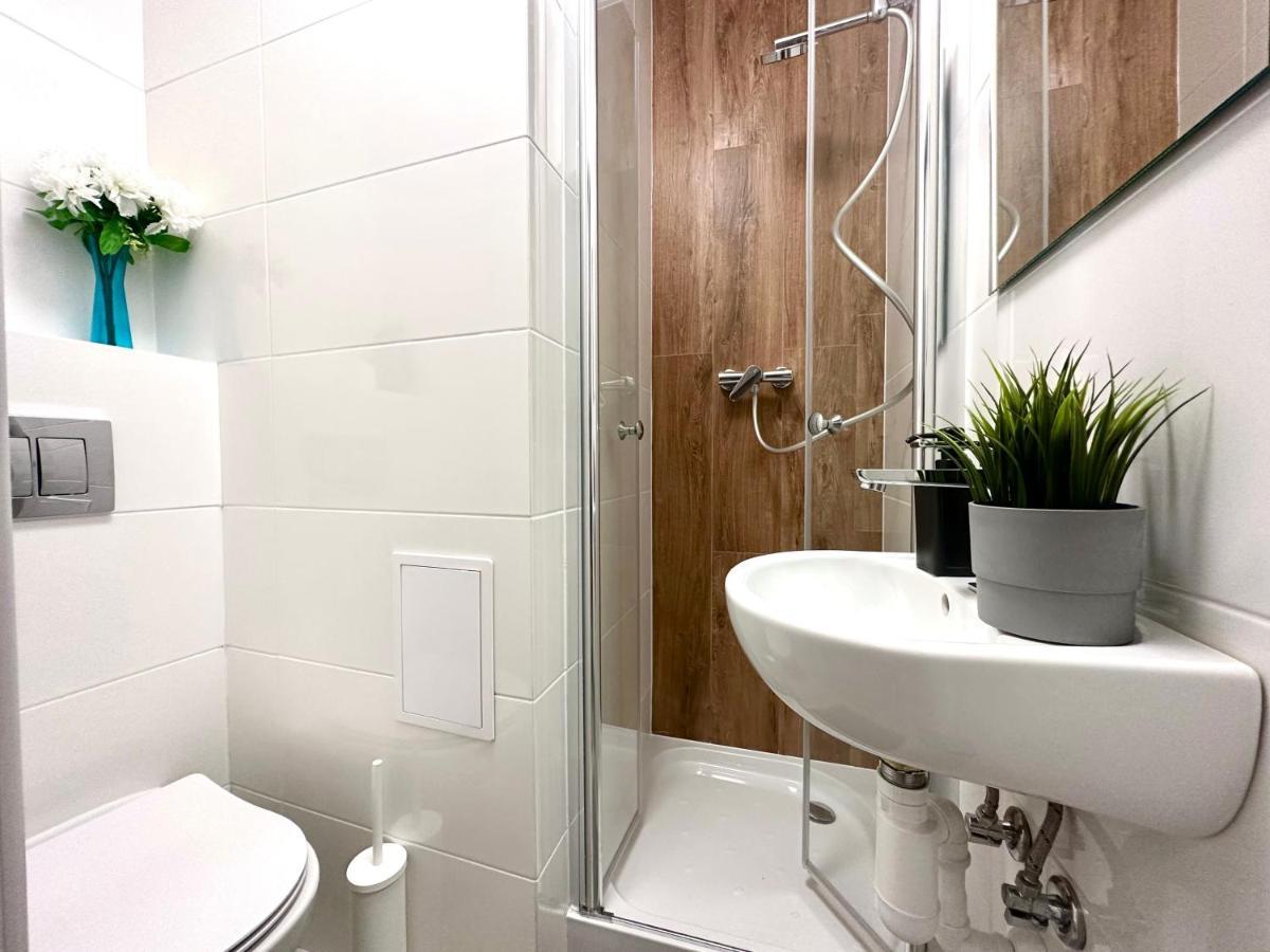 Mmrent Flora Room Гданськ Екстер'єр фото